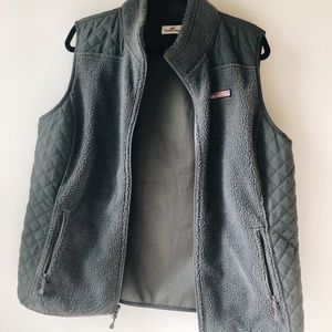 VINEYARD VINES vest